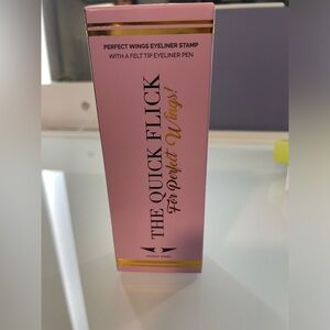 BNIB The Quick Flick For Perfect Wings - Modest 10mm